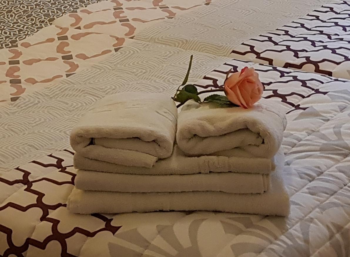 Hotel Azabache Susierra Onís Екстериор снимка