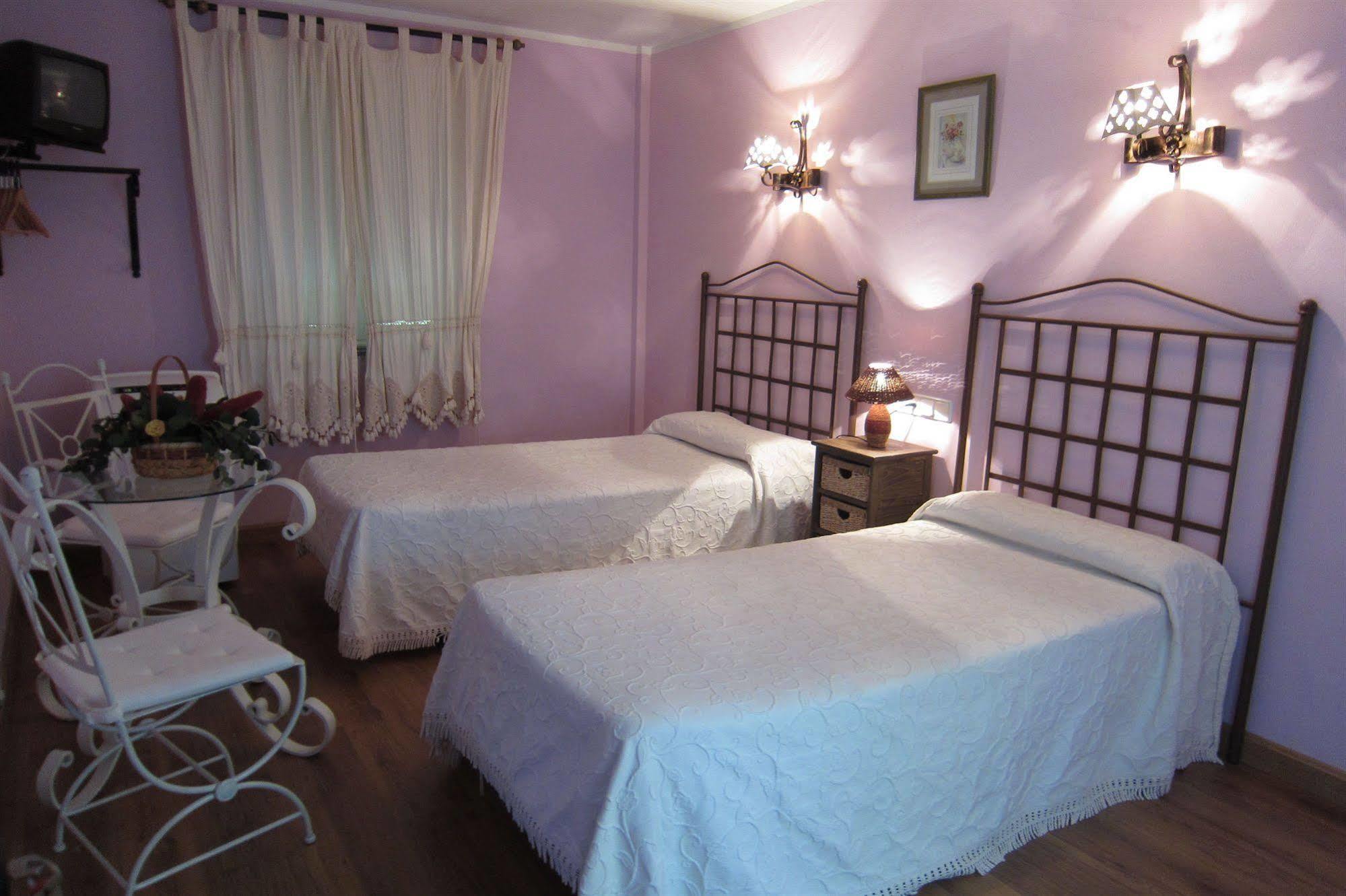 Hotel Azabache Susierra Onís Екстериор снимка